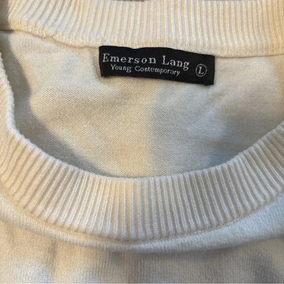 Must bundle Shirt juniors size large - Picture 4 of 4